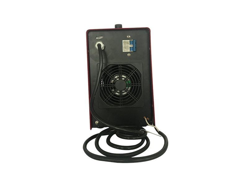 50A充電器后面